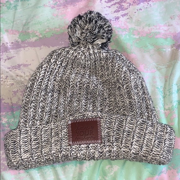 Love Your Melon Accessories - Love Your Melon beanie with pom